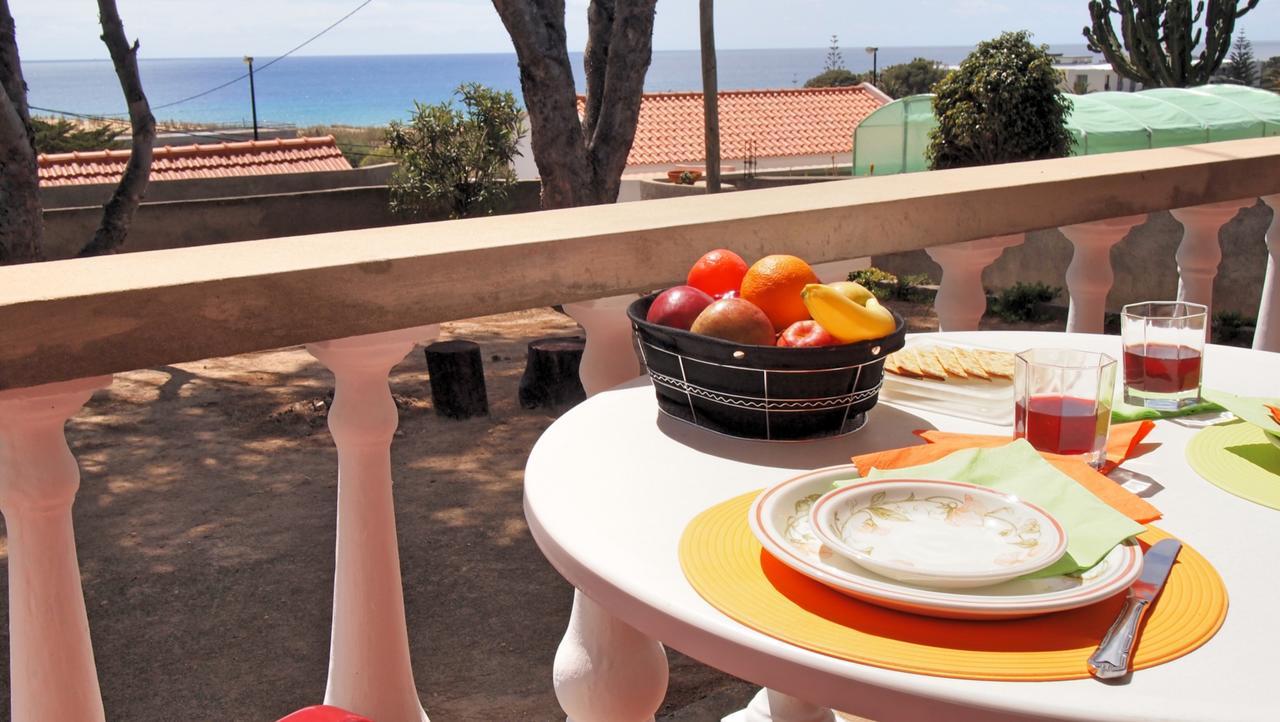 Ourmadeira - Villa Mary, Informal, Close To The Beach Porto Santo Eksteriør bilde